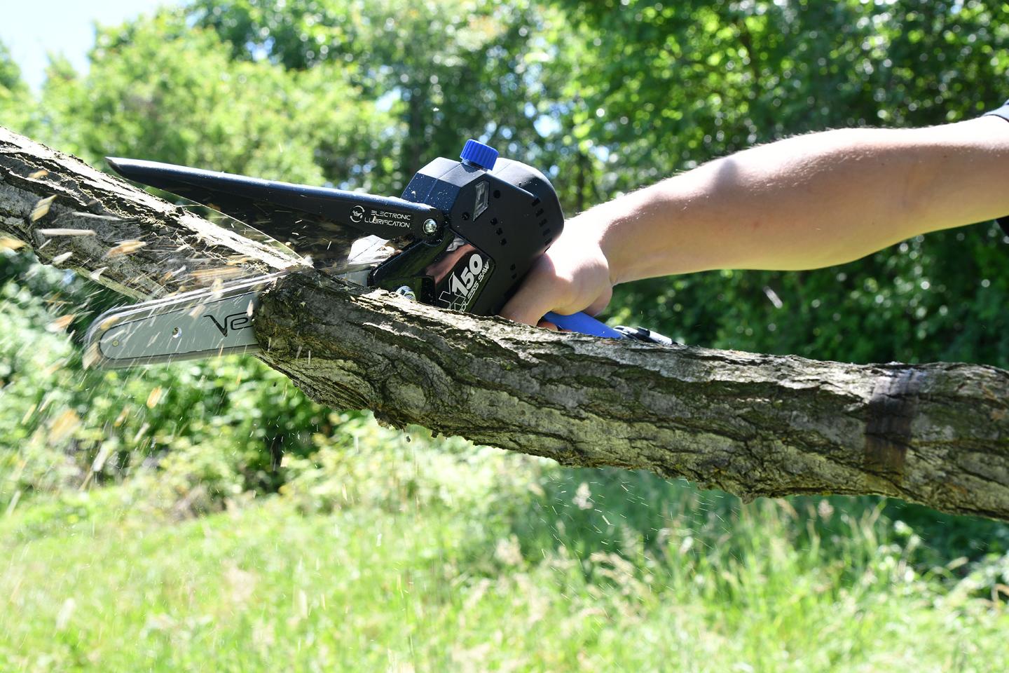 X150 - CORDLESS 150mm chain pruner